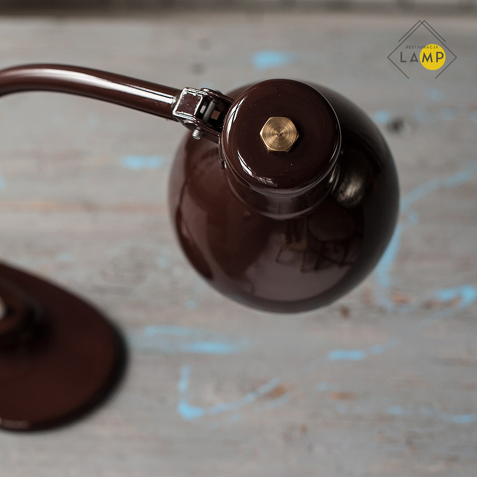 lampy przemysłowe; lampy industrialne; lampy medyczne; meble przemysłowe; meble medyczne; oryginalne meble; kinkiety; tripody; szafka przemysłowa; stoły; taborety; krzesła; fotele;